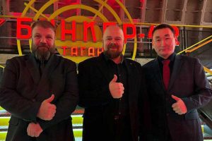 Бункер-42 на Таганке Члены экипажа танка Т-80 «Алёша» Вооружённых сил России в «Бункер-42»