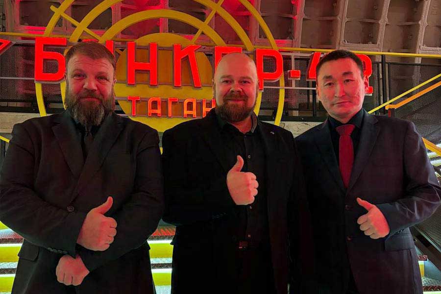 Бункер-42: Члены экипажа танка Т-80 «Алёша» Вооружённых сил России в «Бункер-42»