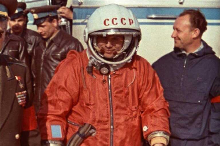 Бункер-42 на Таганке «И снится нам не рокот космодрома…»